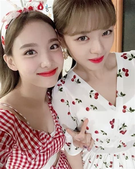 TWICE (@twicetagram) • Instagram photos and videos.